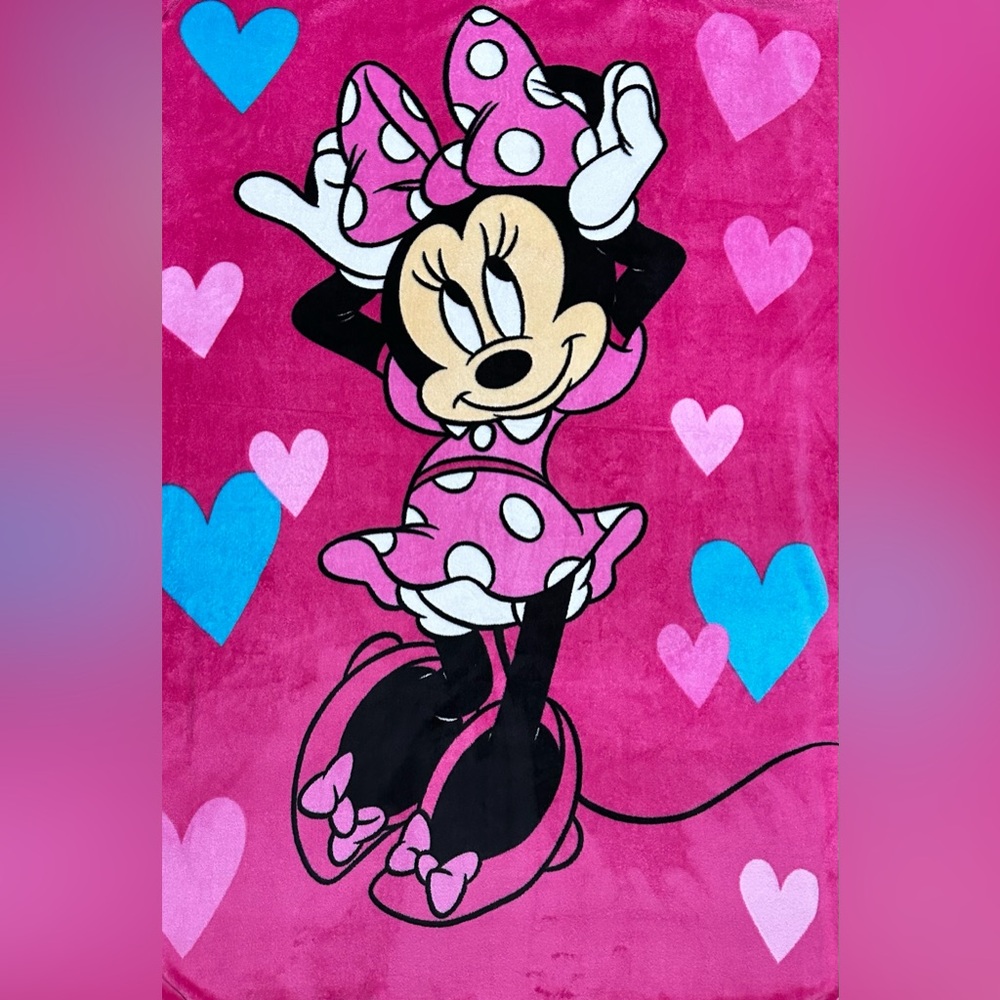Disney Minnie Mouse Character Plush Blanket